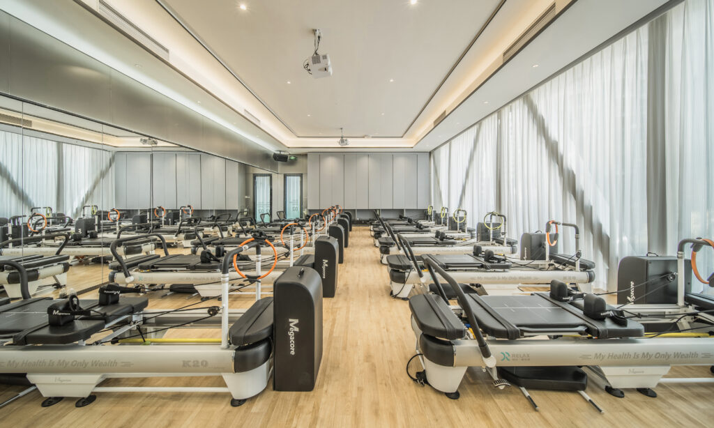 Megacore c26 vs k20: which reformer is best for studios? (studio pilates reformer comparison guide) 1 Visit guangzhou pilates reformer showroom | megacore