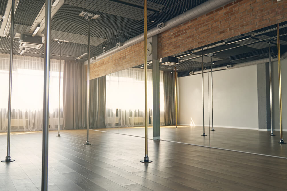 Interior-of-modern-studio-for-pole-dance-2026-03-19-22-06-35-utc. Jpg
